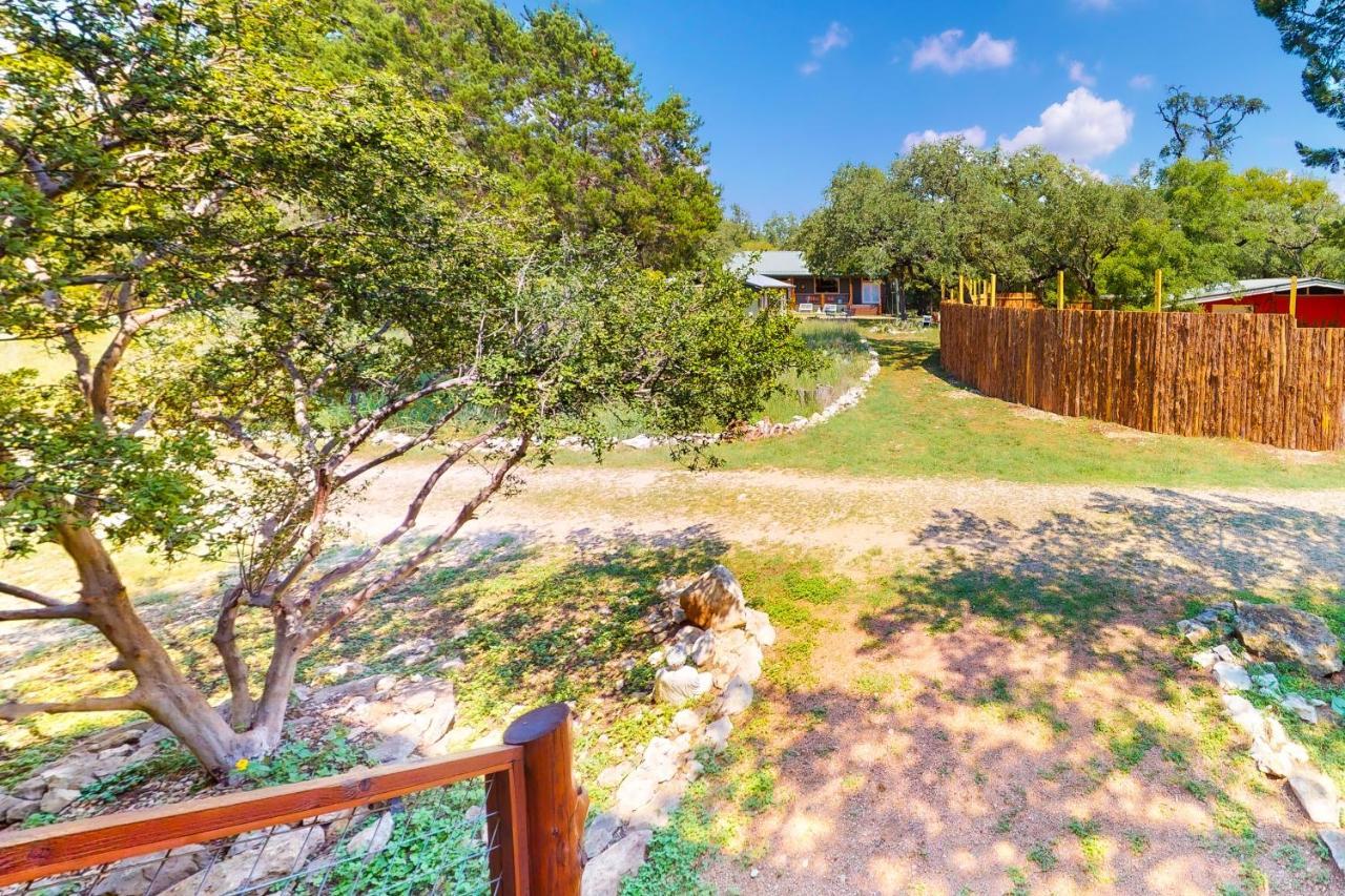 Cabin-Style Book House & Writing Barn Austin Room photo