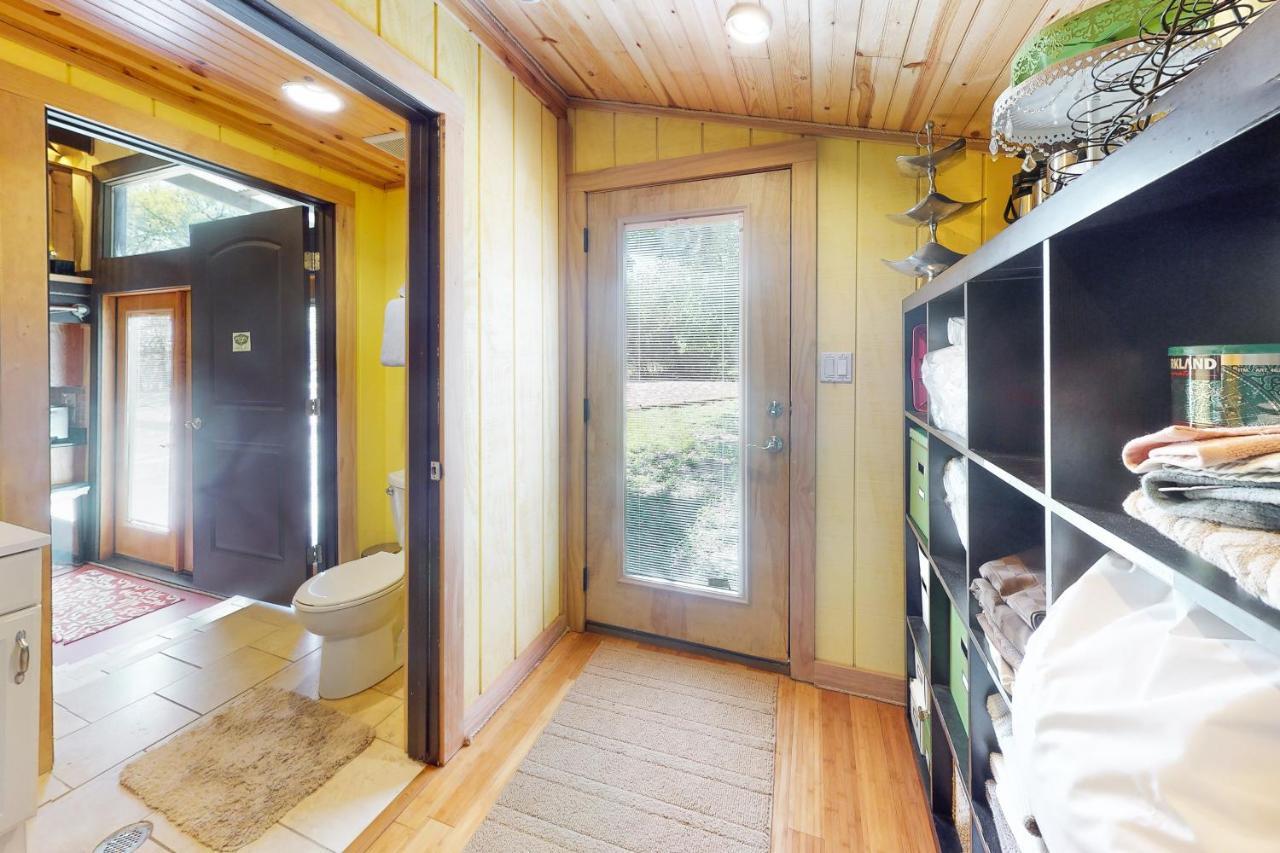 Cabin-Style Book House & Writing Barn Austin Room photo